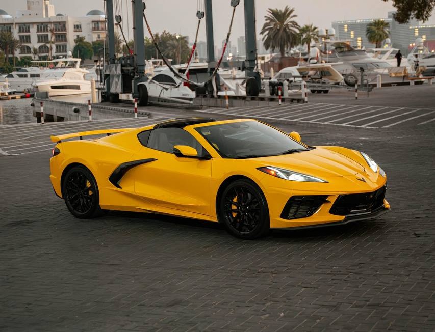 Chevrolet Corvet in Dubai