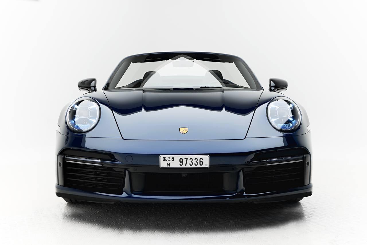 Porsche 911Turbo S in Dubai